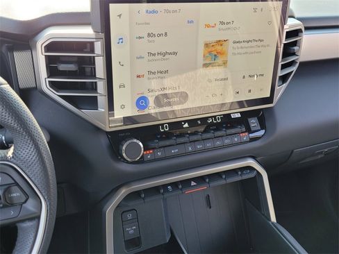 Used 2025 Toyota Tundra Limited image 16