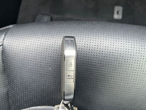 Used 2024 Kia Sorento S image 22