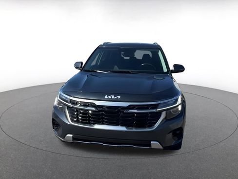 Used 2025 Kia Seltos S image 4