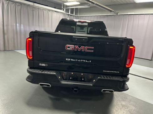 Used 2023 GMC Sierra 1500 Denali w/ Denali Reserve Package AWD/4WD image 6