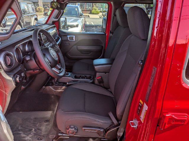 Certified 2023 Jeep Wrangler Unlimited Sport AWD/4WD image 9