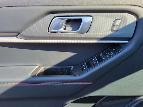 New 2026 Ford Explorer ST-Line w/ ST-Line Street Pack image 14