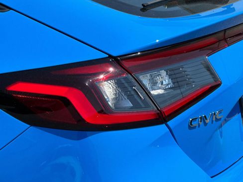 Certified 2025 Honda Civic Sport image 8