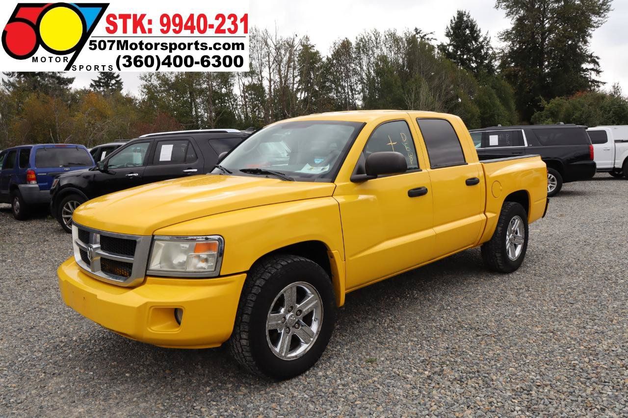 Used 2008 Dodge Dakota SLT w/ Premium Sound Group AWD/4WD image 2