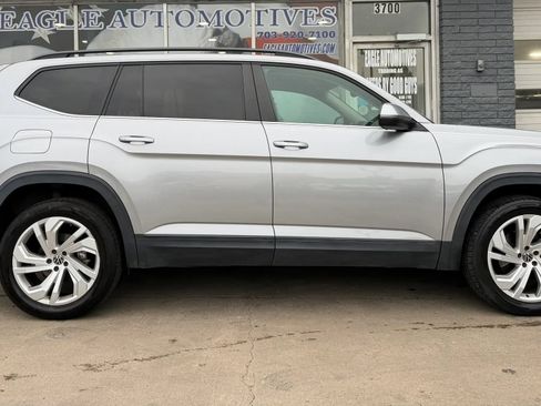 Used 2021 Volkswagen Atlas SE FWD image 2