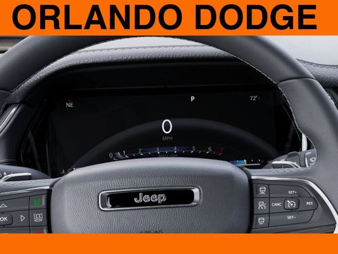 New 2025 Jeep Grand Cherokee Limited w/ Luxury Tech Group II AWD/4WD image 17