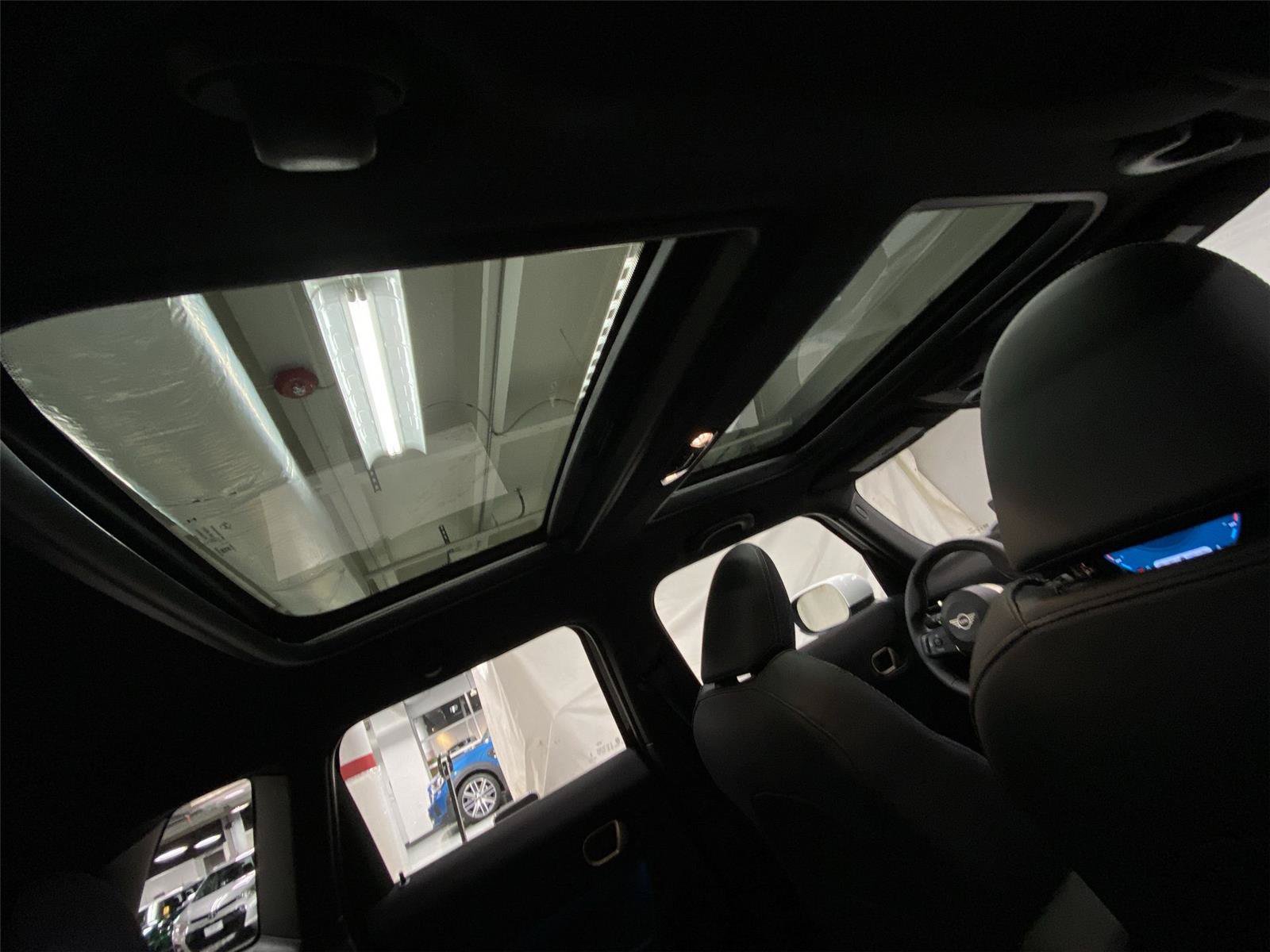 New 2026 MINI Cooper 4-Door Hardtop FWD image 20