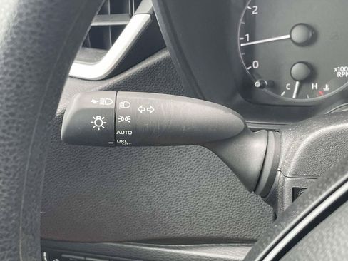 Used 2025 Toyota Corolla LE FWD image 24