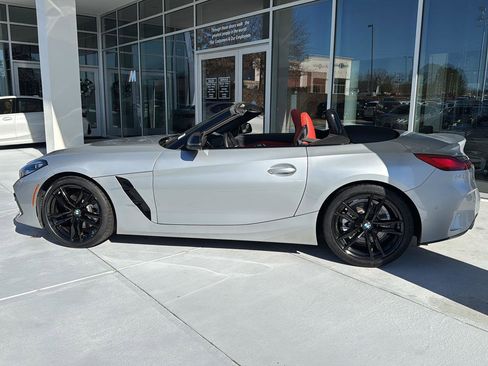 Certified 2022 BMW Z4 sDrive30i w/ M Sport Package image 24