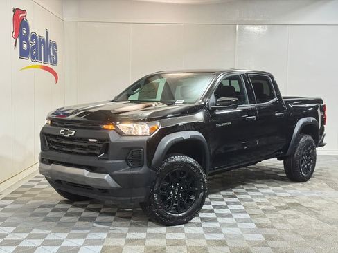 New 2026 Chevrolet Colorado Trail Boss AWD/4WD image 2
