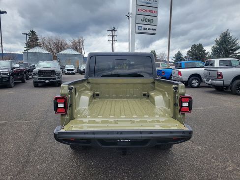 New 2026 Jeep Gladiator Sport image 15
