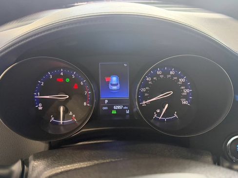Used 2020 Toyota C-HR XLE FWD image 10
