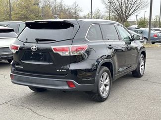 Used 2015 Toyota Highlander XLE video 2