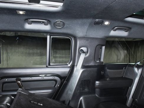 Used 2024 Land Rover Defender 130 X image 45