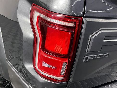 Used 2019 Ford F150 Raptor w/ Equipment Group 802A Luxury AWD/4WD image 28
