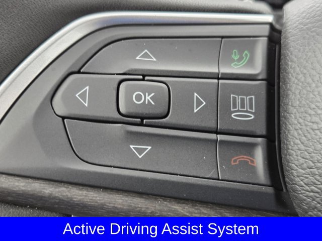 New 2026 Jeep Grand Cherokee Altitude RWD image 18