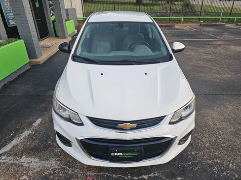 Used 2017 Chevrolet Sonic LT image 3