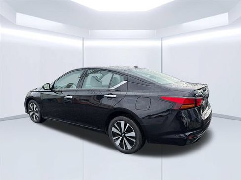 Used 2019 Nissan Altima 2.5 SV AWD/4WD image 3