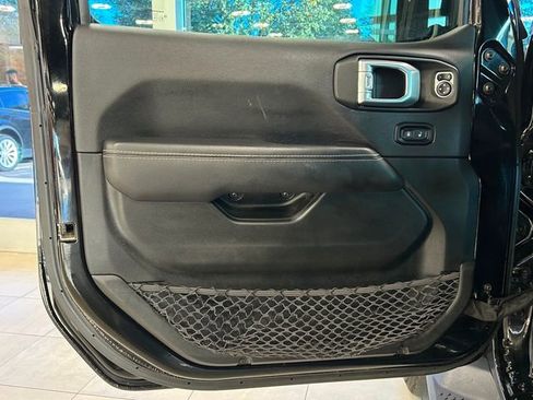 Used 2021 Jeep Wrangler Unlimited Sahara image 19