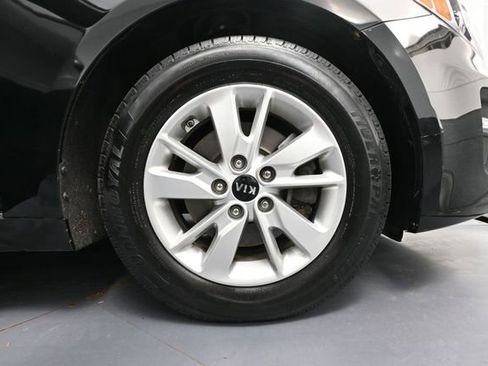 Used 2017 Kia Optima LX FWD image 14