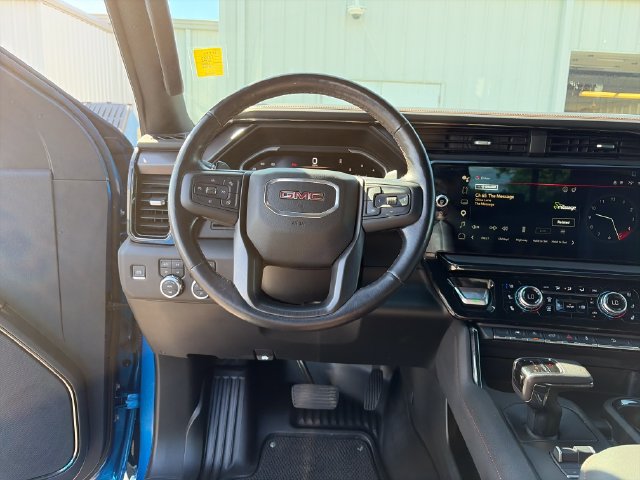 Used 2022 GMC Sierra 1500 AT4 w/ AT4 Preferred Package AWD/4WD image 14