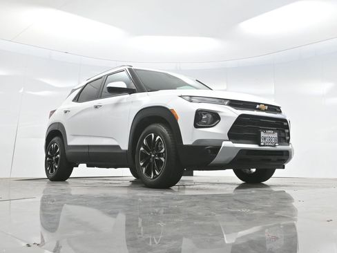 Used 2023 Chevrolet TrailBlazer LT FWD image 52