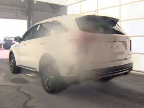 Used 2023 Kia Sorento EX FWD image 12