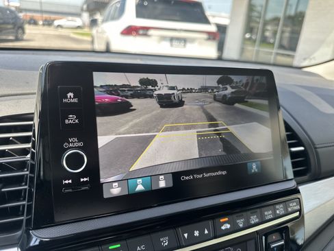 Used 2026 Honda Odyssey EX-L image 18