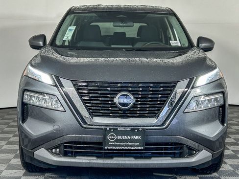 Certified 2023 Nissan Rogue SV image 2