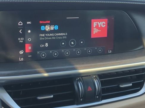 Used 2020 Alfa Romeo Stelvio Ti Lusso image 17