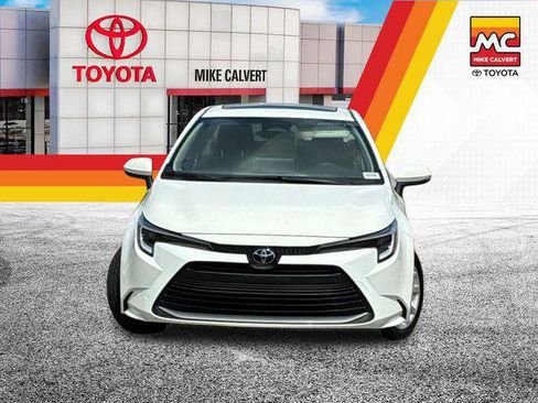 Certified 2026 Toyota Corolla XLE FWD image 8