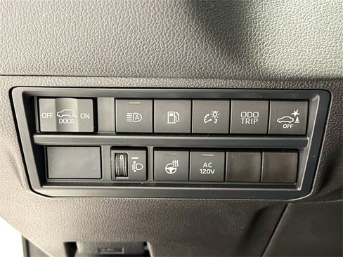 Certified 2025 Toyota Sequoia Limited image 9