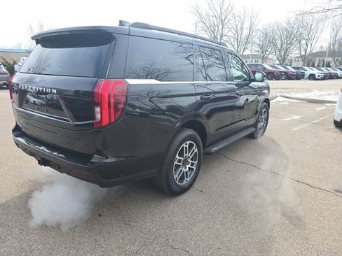 Used 2025 Ford Expedition Active image 6