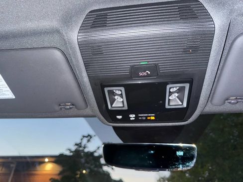 Used 2021 Volkswagen ID.4 Pro w/ ID.4 Protection Package image 27