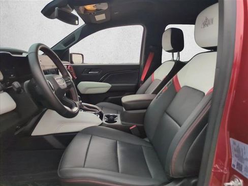 Used 2024 GMC Canyon AT4X w/ AT4X AEV Edition image 17