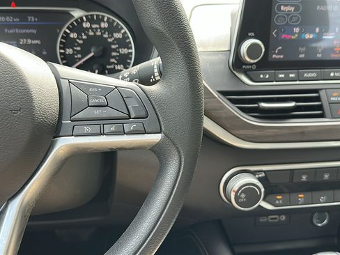 Certified 2023 Nissan Altima 2.5 SV AWD/4WD image 17
