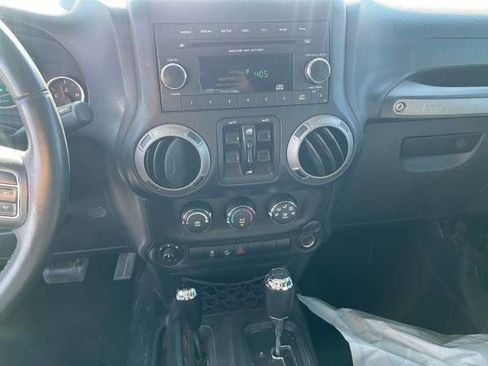 Used 2017 Jeep Wrangler Unlimited Sport w/ Quick Order Package 24S image 12