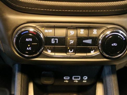 Used 2023 Chevrolet TrailBlazer LT w/ Convenience Package FWD image 24