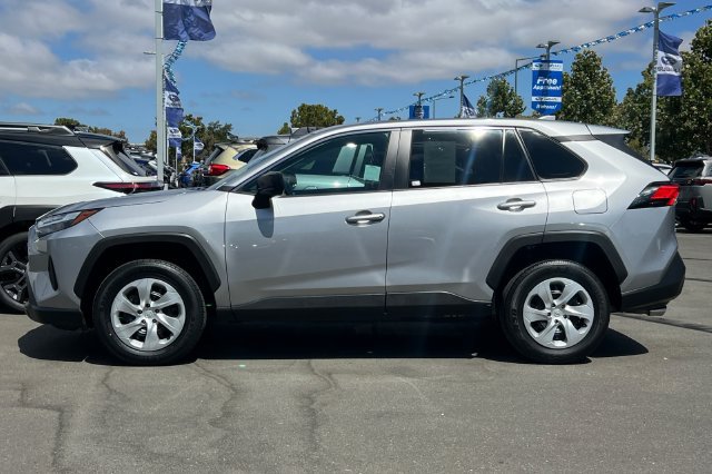 Used 2025 Toyota RAV4 LE FWD image 7