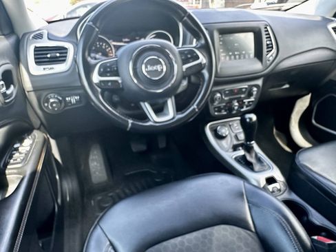 Used 2020 Jeep Compass Latitude w/ Popular Equipment Group AWD/4WD image 9