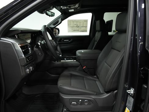 New 2026 GMC Yukon Denali w/ Denali Reserve Package AWD/4WD image 33