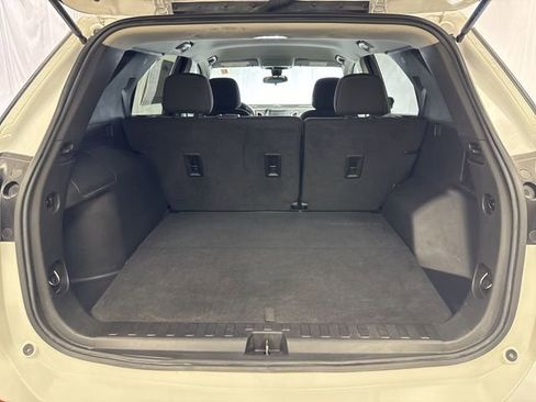 Used 2022 Chevrolet Equinox LT AWD/4WD image 23