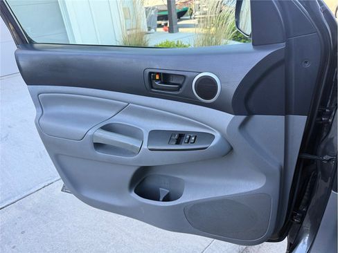 Used 2013 Toyota Tacoma 2WD Access Cab w/ SR5 Pkg image 28