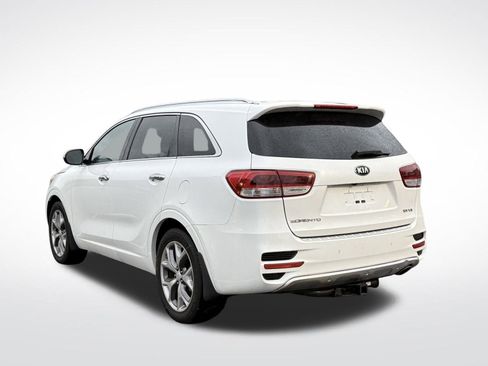 Used 2018 Kia Sorento SX image 9