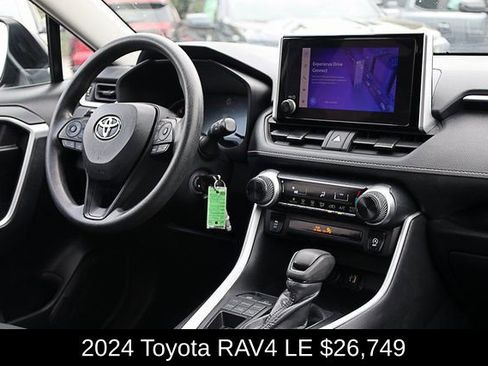 Used 2024 Toyota RAV4 LE image 21