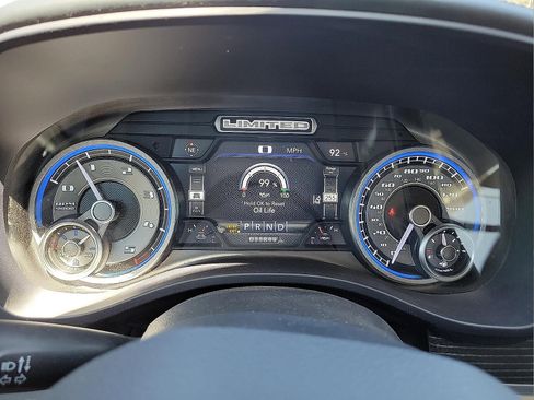 Used 2022 RAM 1500 Limited AWD/4WD image 18