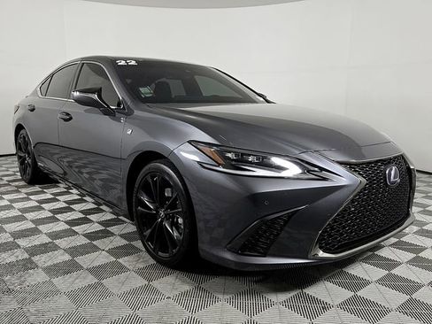 Certified 2022 Lexus ES 300h F Sport image 4