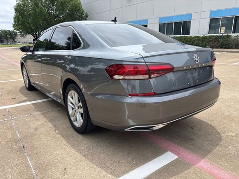 Used 2020 Volkswagen Passat 2.0T SE FWD image 6
