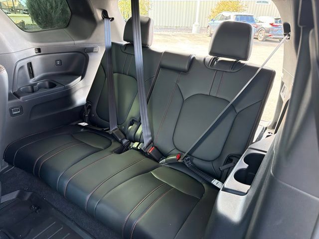 Used 2024 Honda Pilot TrailSport image 34