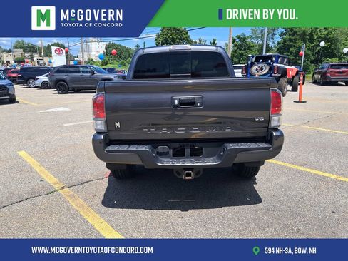 Used 2023 Toyota Tacoma TRD Sport w/ Technology Package AWD/4WD image 4
